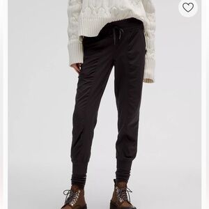 Lululemon Dance Studio Jogger 7/8 Charcoal Black Size 2 Like New